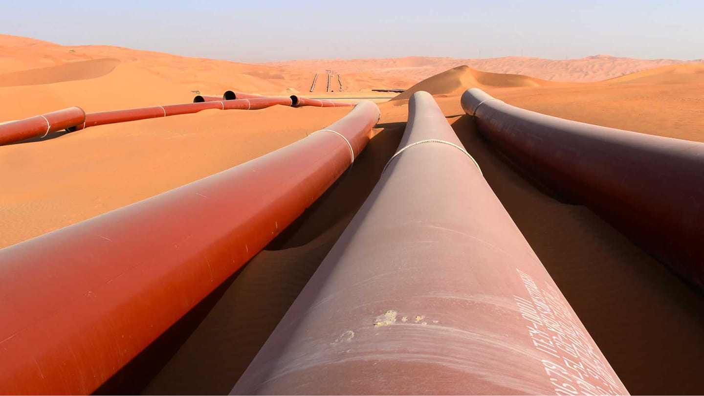 Pipelines leading to horizon – desert – Saudi Arabia